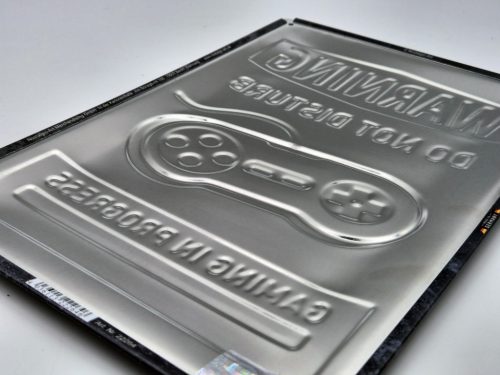 Warning - do not disturb - Gaming in progress - kovový plagát  kovová tabuľa (20x30 cm)