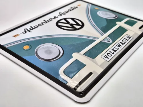 Volkswagen VW T1 Transporter - Adventure Awaits - kovový plagát  kov  tabuľa  (20x15cm)