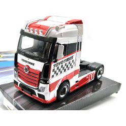   Mercedes-Benz Actros Gigaspace 4x2  kamión (biela) - Bburago - 1:43