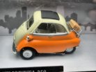 BMW Isetta 250 oranžová 1960 Cararama - model auta 1:43