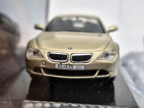 BMW 645i coupe 2004 - Altaya - model auta 1:43