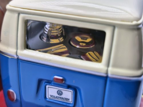 Volkswagen Transporter - Samba - Bburago - 1:32 1/32 model auta