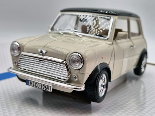 Mini Cooper (1969)  - Bburago - 1:16 1/16 model auta