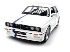 BMW E30 M3 (1988) - biela  - Bburago - 1:24
