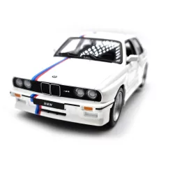 BMW E30 M3 (1988) - biela  - Bburago - 1:24