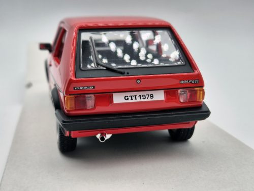 Volkswagen VW Golf Mk1 GTI (1979) - Bburago - 1:24