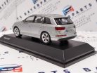 Audi Q7 V8 TDI Quattro S-line (2014) - Spark-Model - 1:43 - s prasknutou vitrínou
