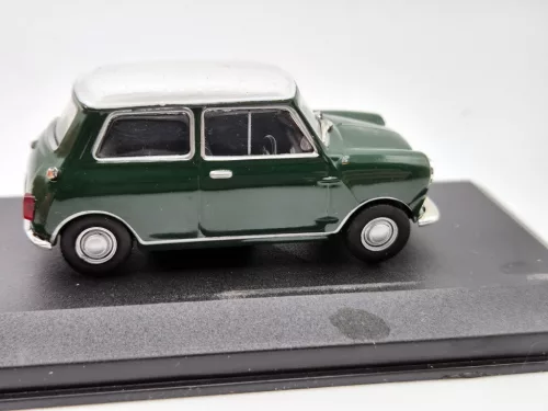 Mini Cooper S (1967) - zelená - Edicola - 1:43