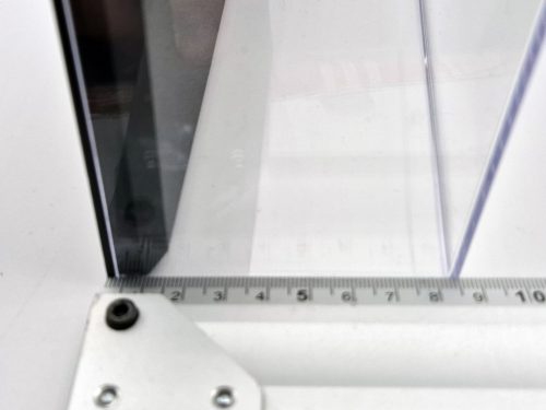 Vitrína/displej pre model auta v mierke 1:24 (25.5 x 11.5 x 8.8  cm)