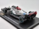 Mercedes - AMG Petronas F1 W13E #63 (2022) - George Russel - s postavičkou pilota -  Bburago - 1:43