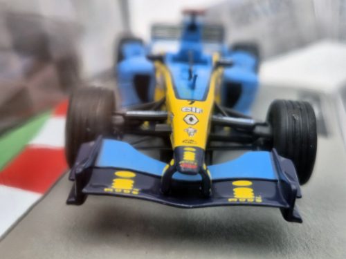Renault R24 F1 #7 (2004) - Jarno Trulli -  Altaya - 1:43