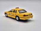 Ford Crown Victoria taxi (New York) -  Welly - 1:38