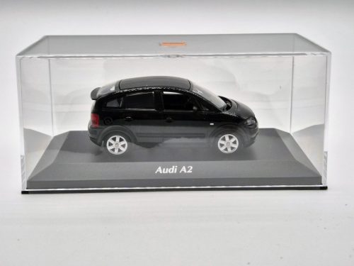 Audi A2 (2000) -  Maxichamps - 1:43