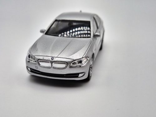 BMW F10 535i - Welly - 1:34 model auta