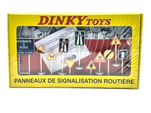 Úprava 12 dopravných značiek - 1:43