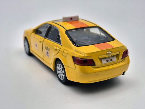 Toyota Camry - tokijské taxi (2009) -  Edicola - 1:38