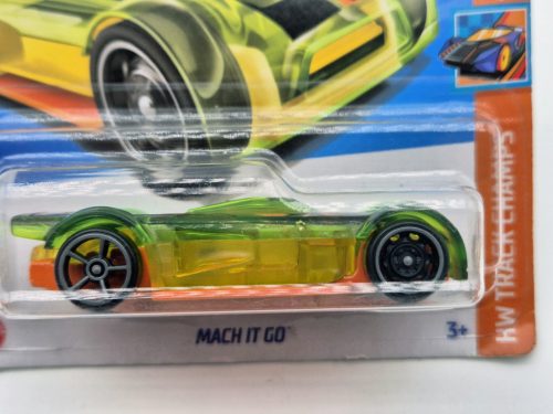 HW Track Champs - 4/5 - Mach It Go -  Hot Wheels - 1:64