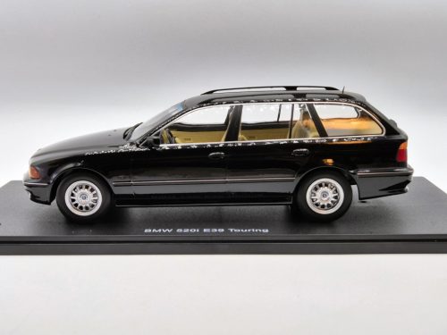 BMW E39 520i touring (1997) - čierna -  KK Scale - 1:18