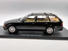 BMW E39 520i touring (1997) - čierna -  KK Scale - 1:18