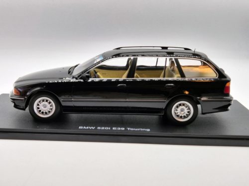 BMW E39 520i touring (1997) - čierna -  KK Scale - 1:18