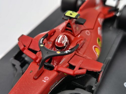 Ferrari SF1000 F1 #16 - Austrian GP (2020) - Charles Leclerc - s postavičkou pilota -  Bburago - 1:43