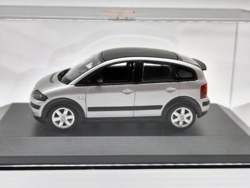 Audi A2 (2000) - strieborná -  Maxichamps - 1:43