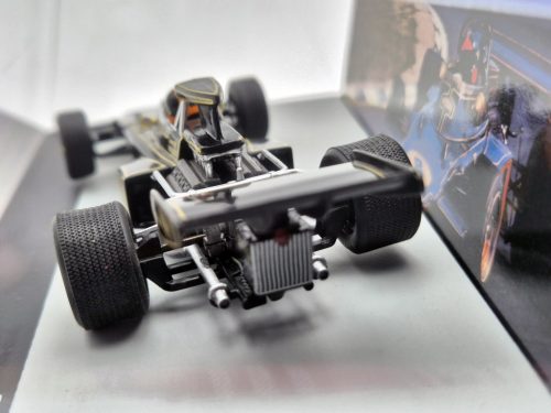 Lotus 72D F1 #8 (1972) Germany GP - Emerson Fittipaldi - s postavičkou pilota -  Altaya - 1:43