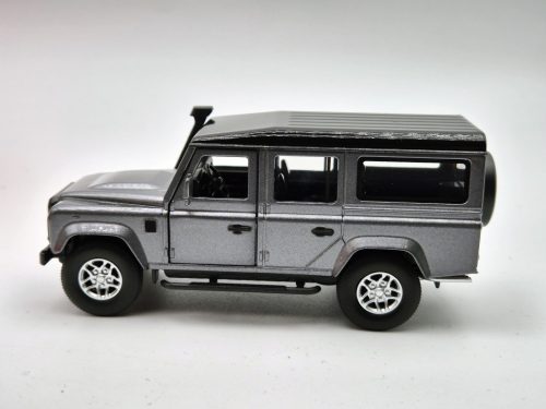 Land Rover Defender 110  -  Tayumo - 1:36