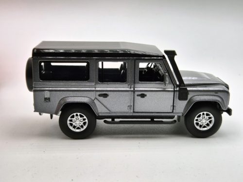 Land Rover Defender 110  -  Tayumo - 1:36