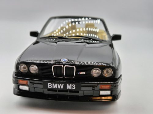 BMW E30 M3 kabriolet (1989) -  Otto - 1:18 1/18 model auta