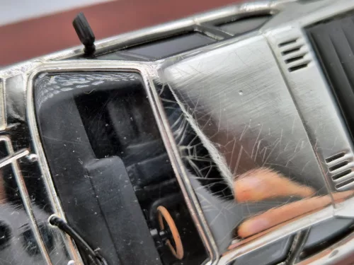 BMW M1 - chróm -  Edicola - 1:43