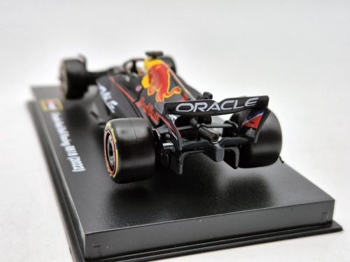 Red Bull F1 RB18 Team Oracle #1 (2022) - Max Verstappen - s postavičkou pilota -  Bburago - 1:43