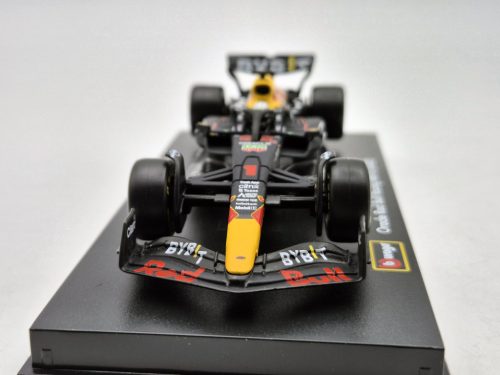 Red Bull F1 RB18 Team Oracle #1 (2022) - Max Verstappen - s postavičkou pilota -  Bburago - 1:43