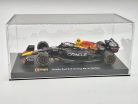 Red Bull F1 RB18 Team Oracle #11 (2022) - Sergio Perez - s postavičkou pilota -  Bburago - 1:43