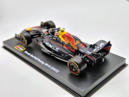 Red Bull F1 RB18 Team Oracle #11 (2022) - Sergio Perez - s postavičkou pilota -  Bburago - 1:43