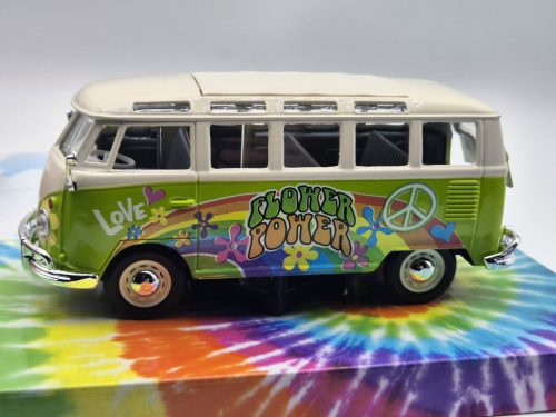Volkswagen VW T1 Hippie Line Samba -  Maisto - 1:24