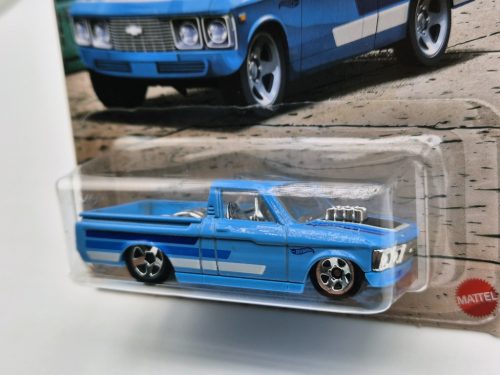 HW Hot Pick-ups - Chevrolet Luv custom (1972)+B4938 -  Hotwheels - 1:64