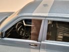 Mercedes Benz 190E (1984) - modrá -  Bburago - 1:24