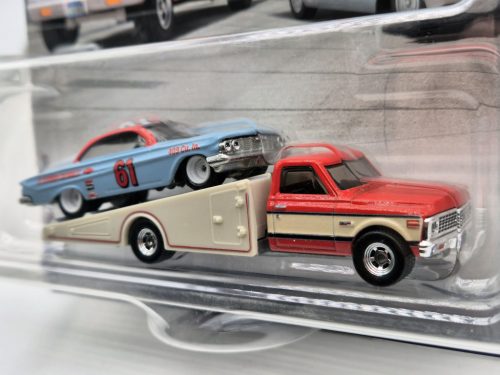 Hot Wheels Team Transport - Chevrolet Impala - Chevrolet Ramp Truck -  Hotwheels - 1:64