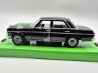 Mecedes Benz 220D W115 (1968) -  Welly - 1:24