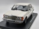 Mercedes Benz 230E W123 (1975) - biela -  KK-Scale - 1:18