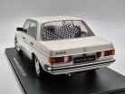 Mercedes Benz 230E W123 (1975) - biela -  KK-Scale - 1:18