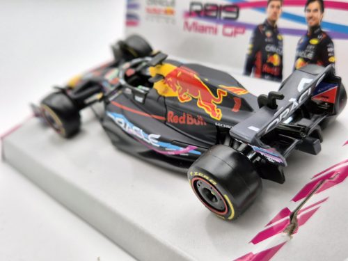 Red Bull RB19 Team Oracle F1 #1 (2023) - Miami GP - Max Verstappen -  Bburago - 1:43