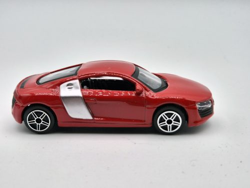 Audi R8 -  Bburago - 1:43