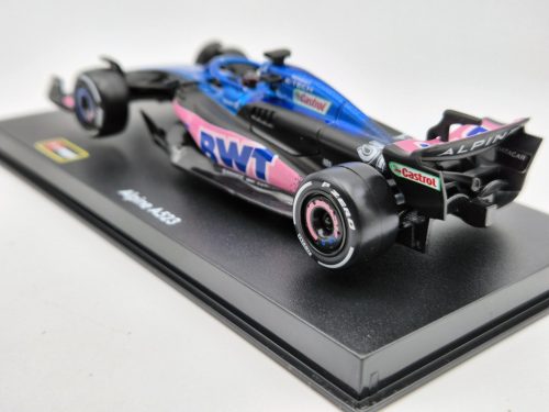 Renault Alpine A523 BWT Racing F1 #31 (2023) - Esteban Ocon - s postavičkou pilota - Bburago - 1:43