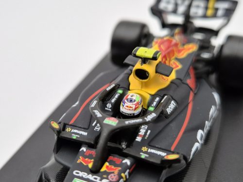 Red Bull RB19 Team Oracle F1 #11 (2023) - Sergio Perez - s postavičkou pilota - Bburago - 1:43