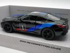 BMW M8 Competition Coupe (2023) - čierna - Kinsmart - 1:36