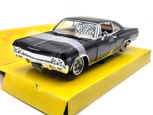 Chevrolet Impala SS 396 coupe low rider (1965) -  Welly - 1:24