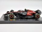 Alfa Romeo C43 Team Stake F1 #24 (2023) - Guanyu Zhou - s postavičkou pilota -  Bburago - 1:43