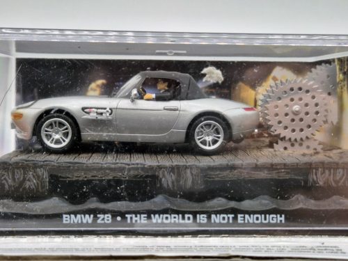BMW Z8 - James Bond - The World is not Enough - Svet nestačí -  Edicola - 1:43